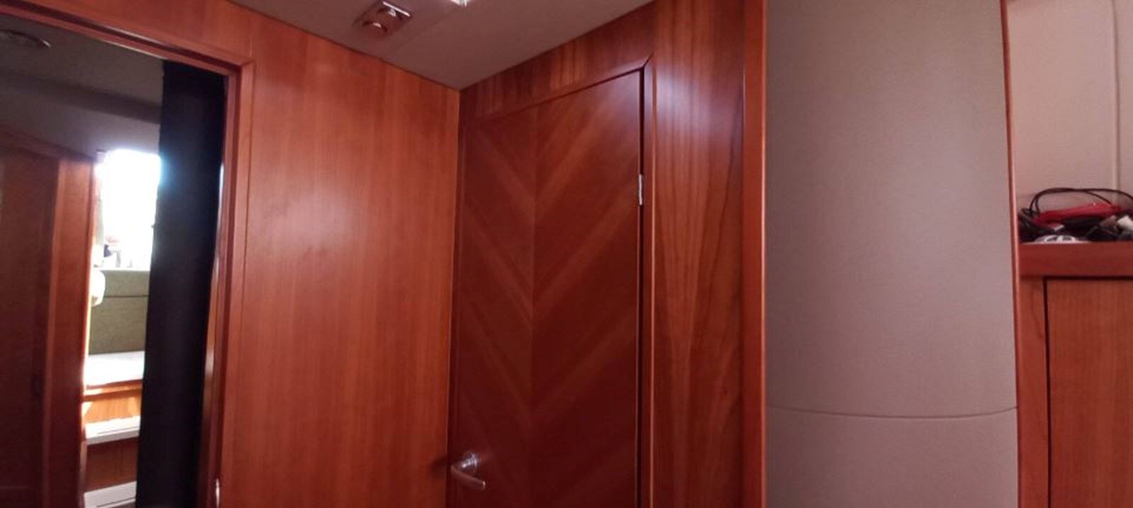 2021-moody-45-ce33cd