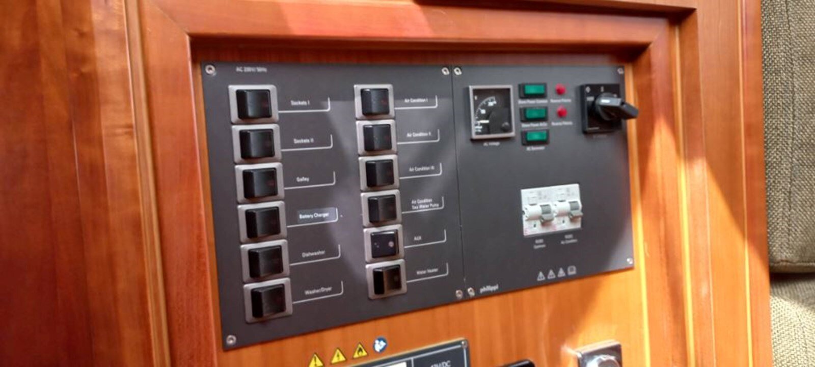 2021-moody-45-ce33cd