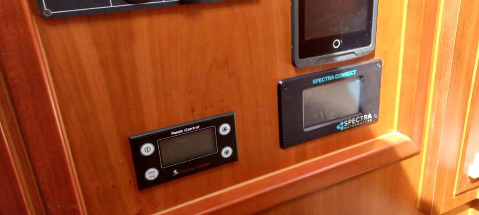 2021-moody-45-ce33cd