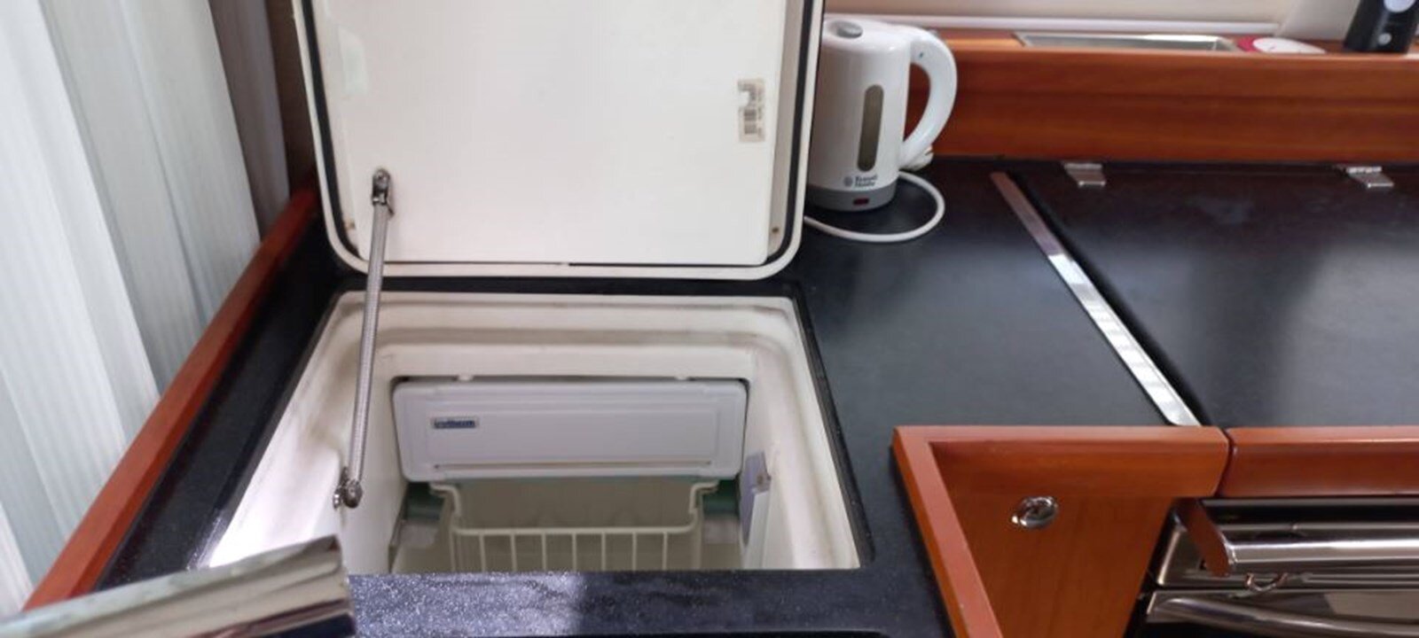 2021-moody-45-ce33cd