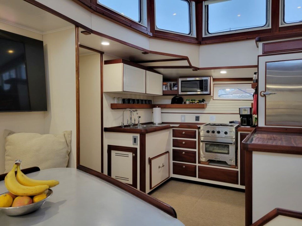 2021-ocean-voyager-70-395ad5