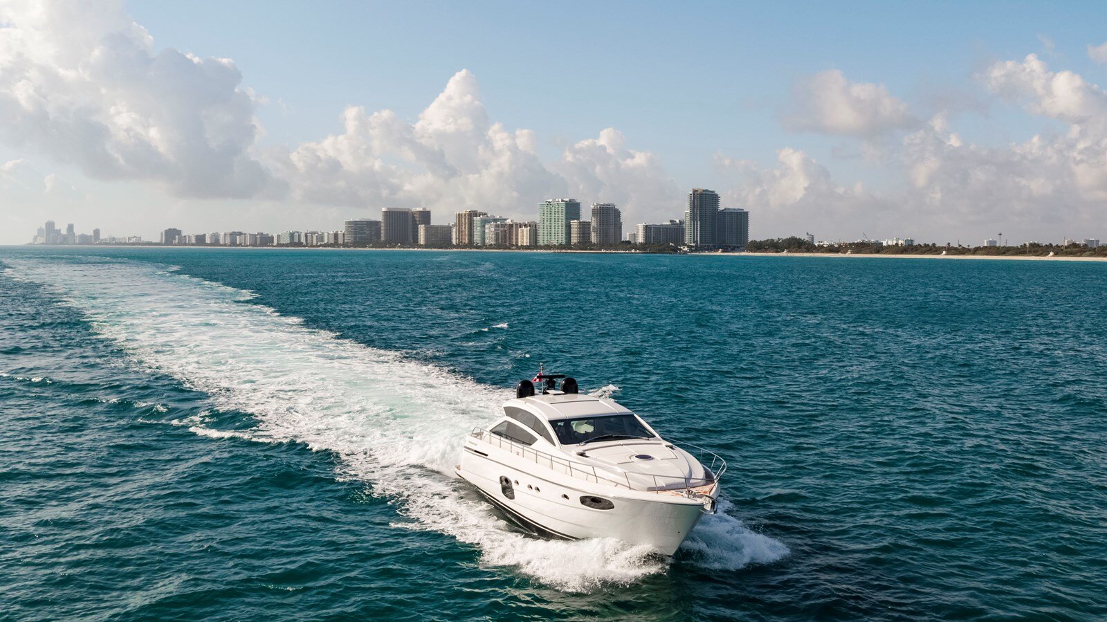 2021-pershing-62-2-de4558