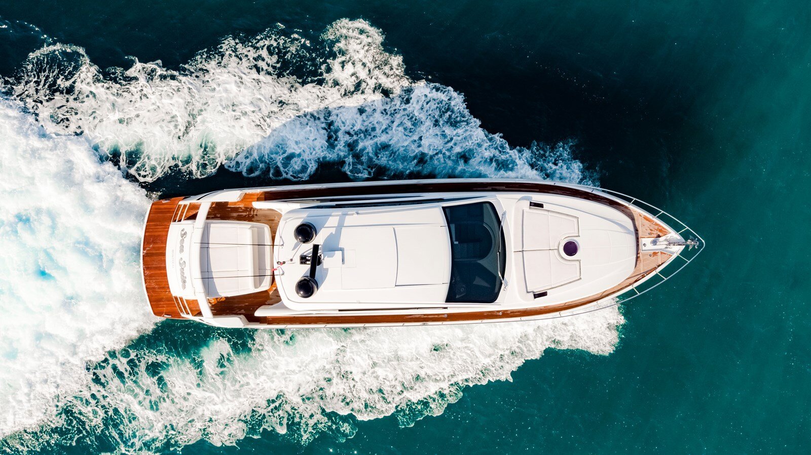 2021-pershing-62-2-de4558