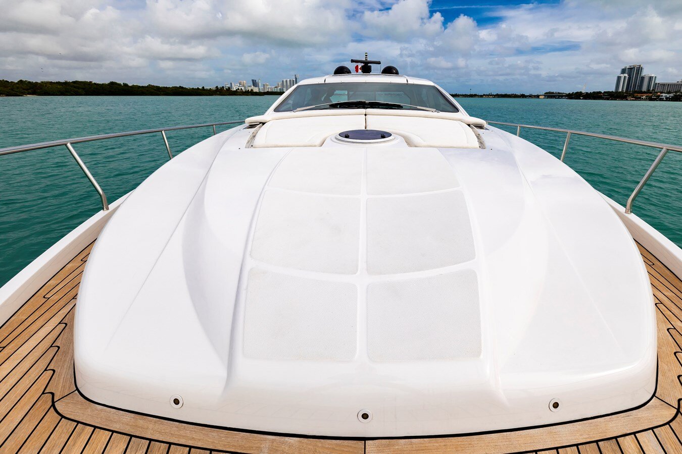 2021-pershing-62-2-de4558