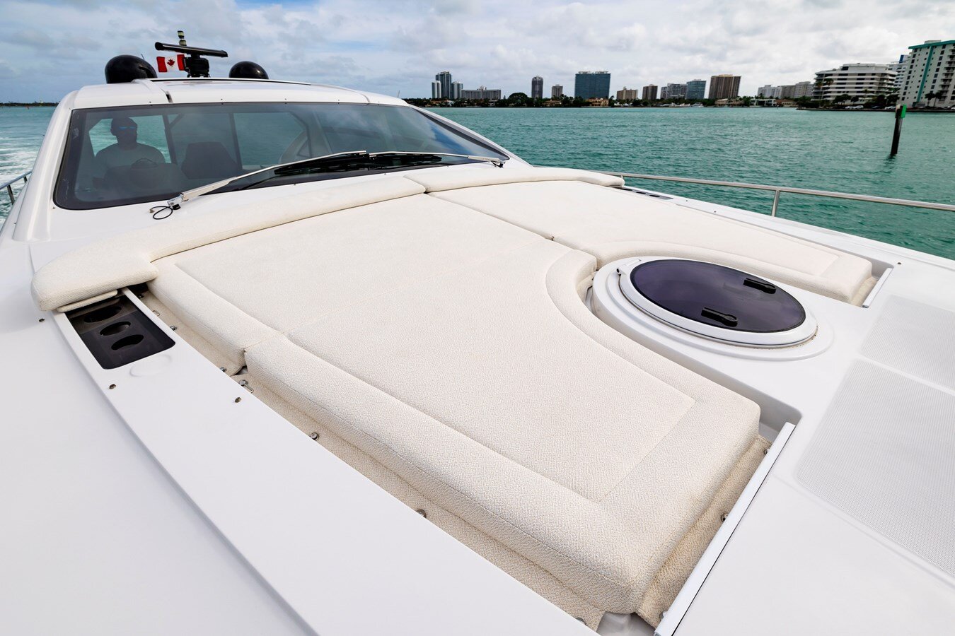 2021-pershing-62-2-de4558