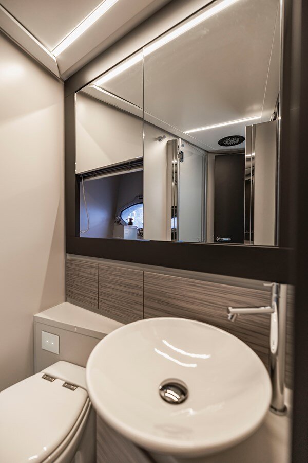 2021-pershing-62-2-de4558