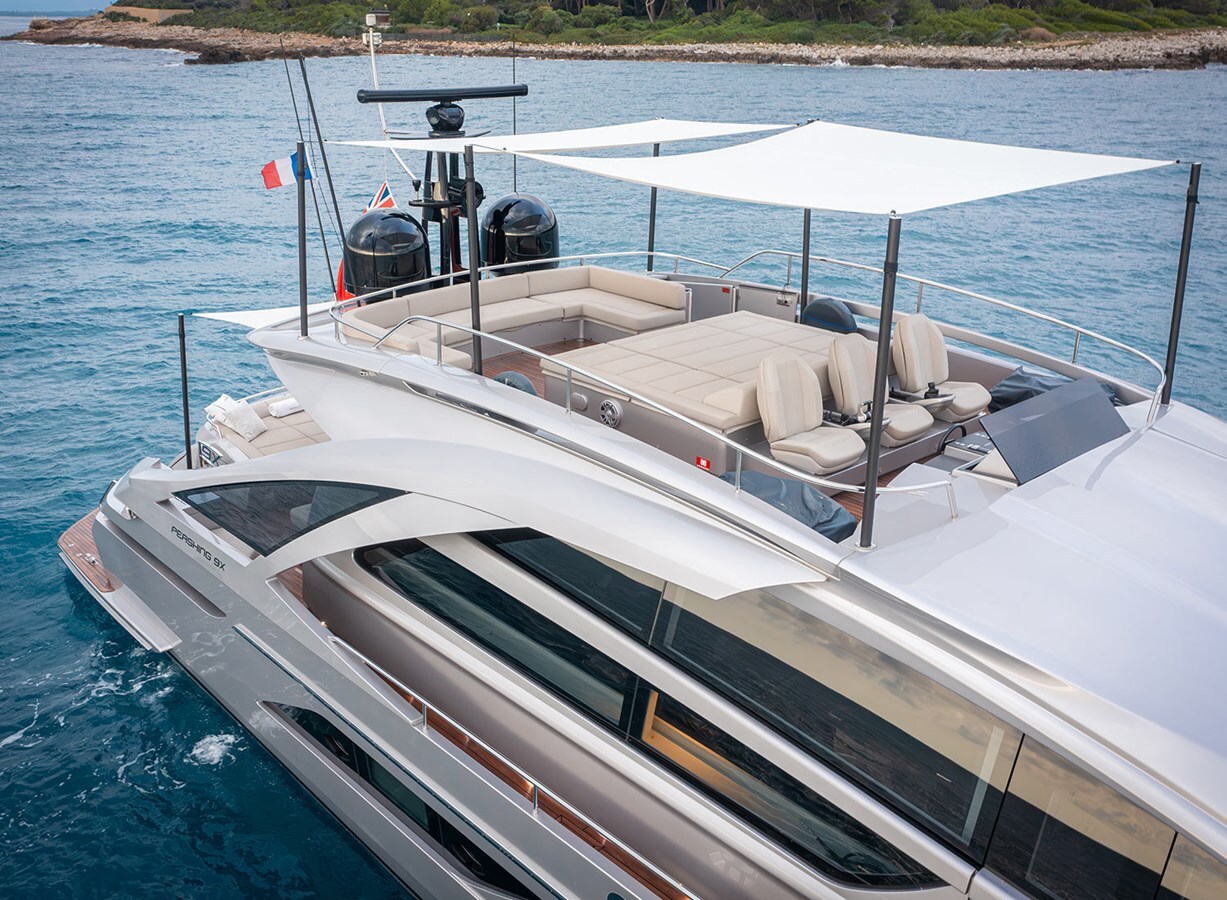 2021-pershing-92-2-d5ad48