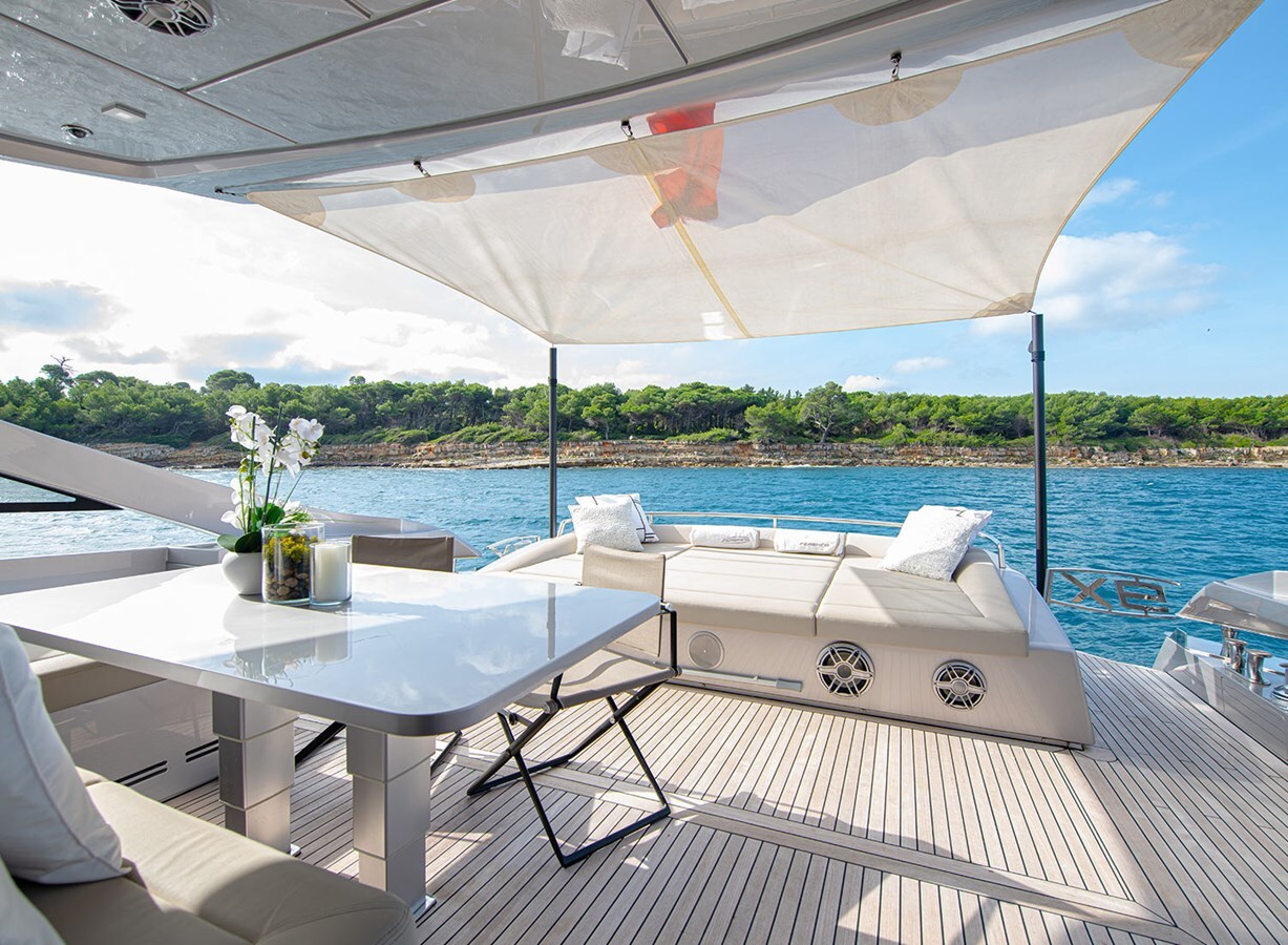 2021-pershing-92-2-d5ad48