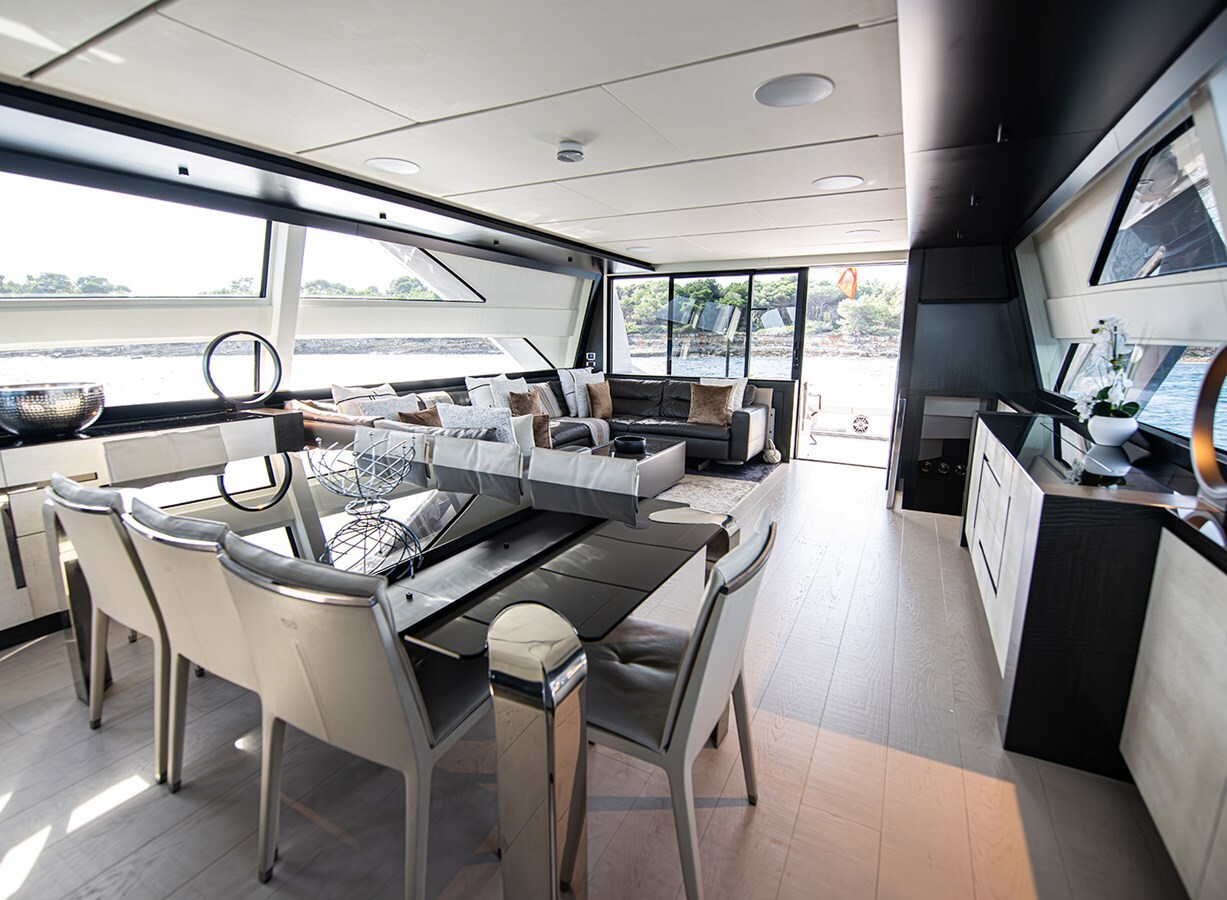 2021-pershing-92-2-d5ad48