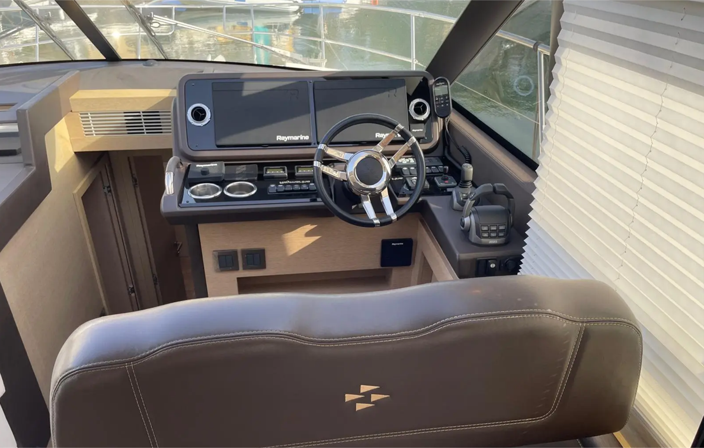 2021-prestige-41-2-e4a6a0