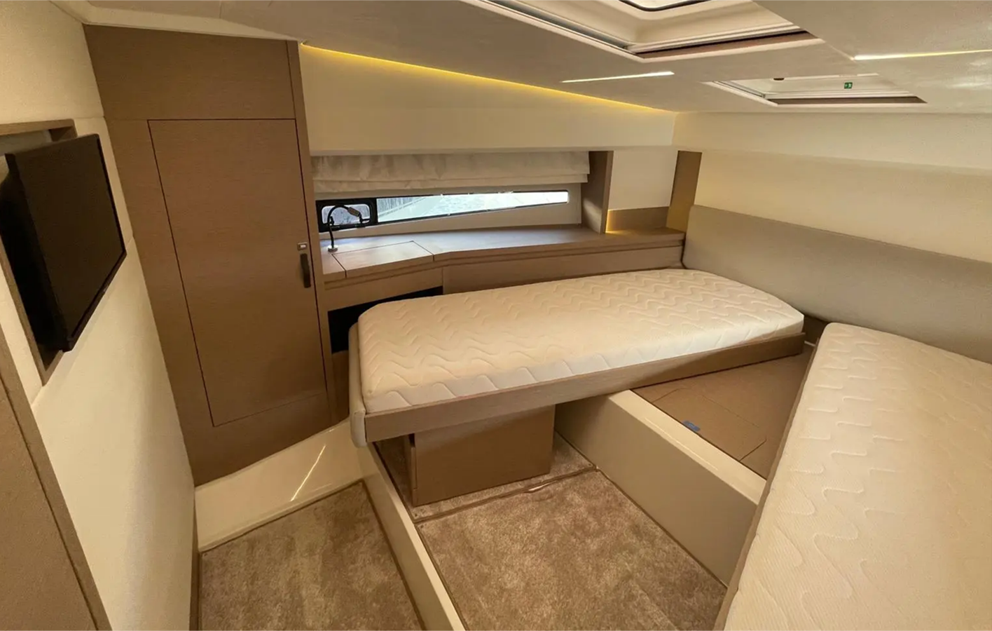 2021-prestige-41-2-e4a6a0