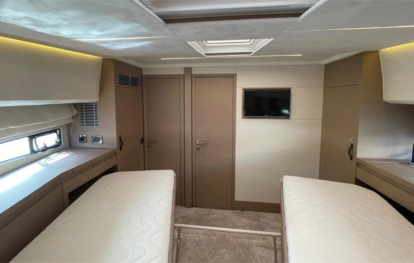 2021-prestige-41-2-e4a6a0