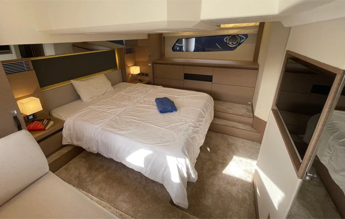 2021-prestige-41-2-e4a6a0