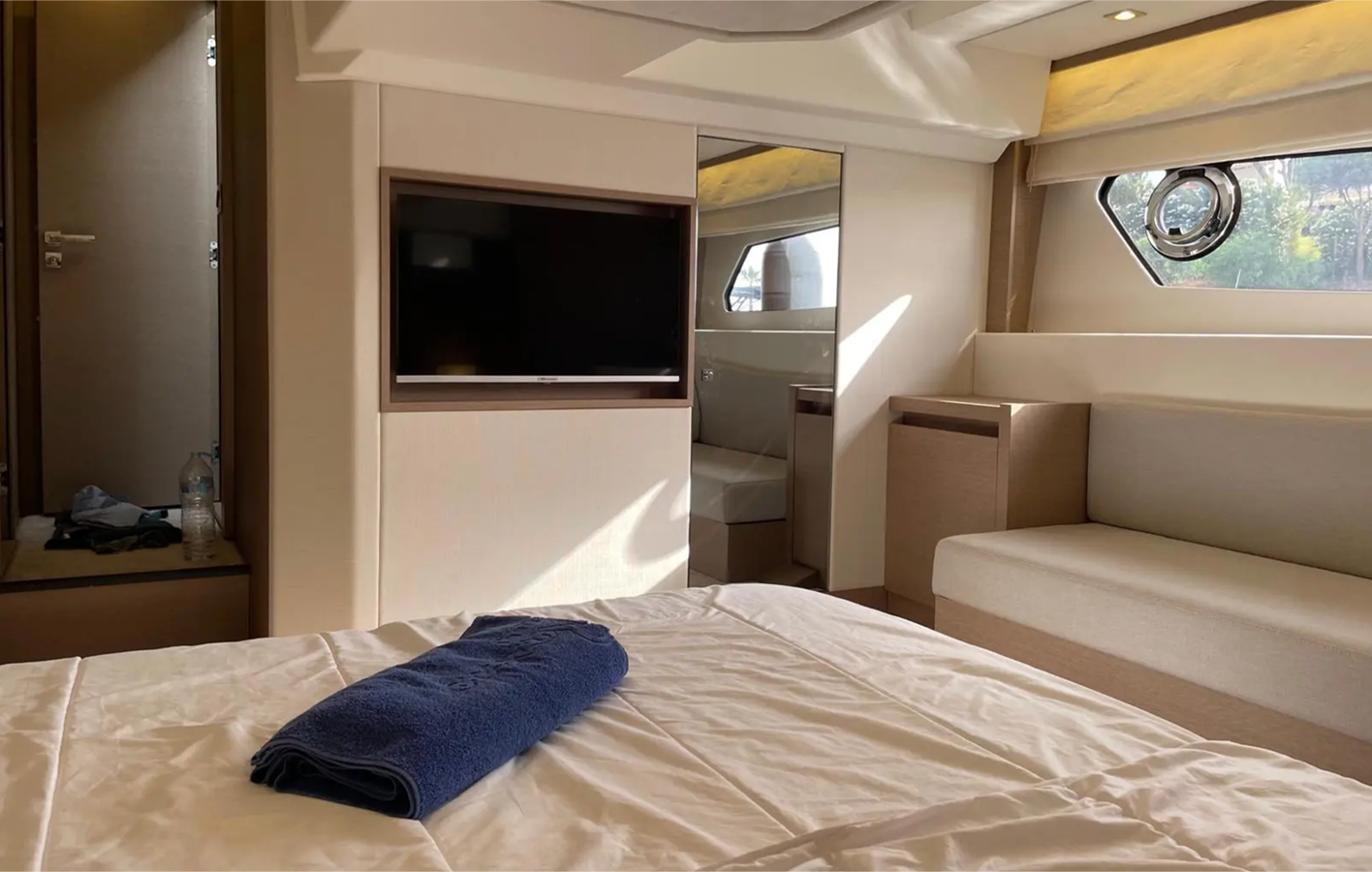 2021-prestige-41-2-e4a6a0