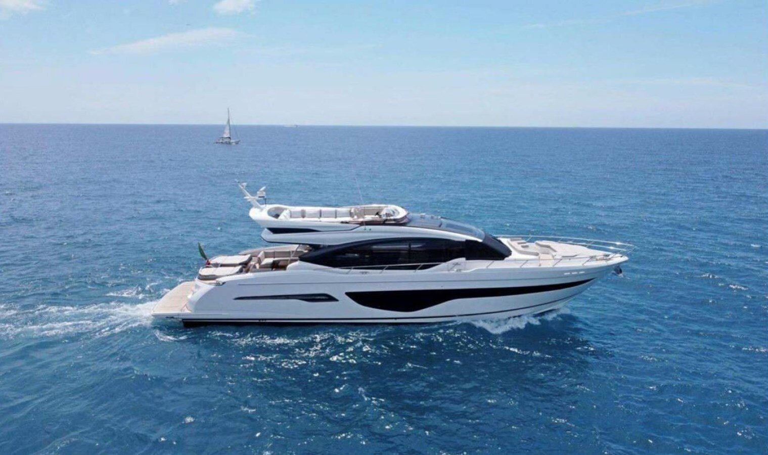 2021-princess-yachts-80-11-b0dd8e