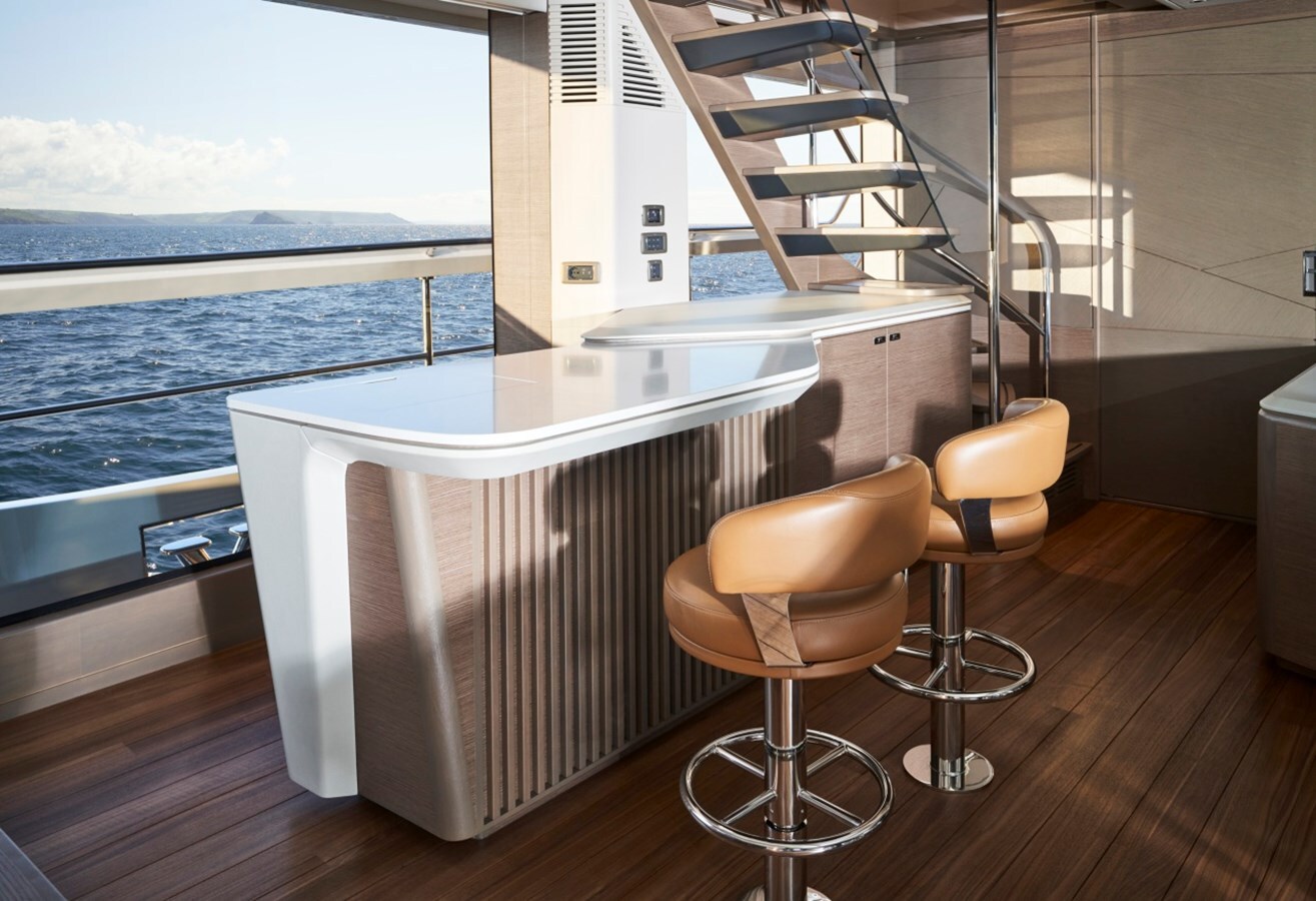 2021-princess-yachts-95-6-6c360b