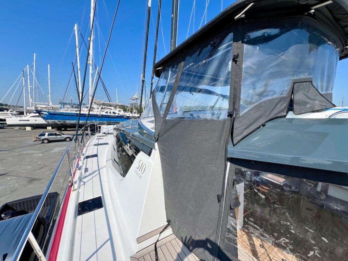 2021-privilege-56-b9ee72