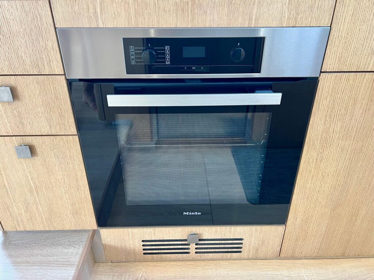 2021-privilege-56-b9ee72