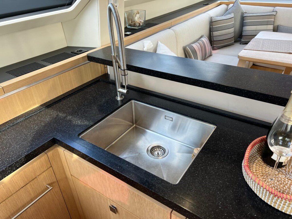 2021-privilege-56-b9ee72