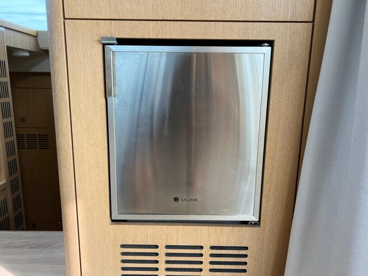 2021-privilege-56-b9ee72