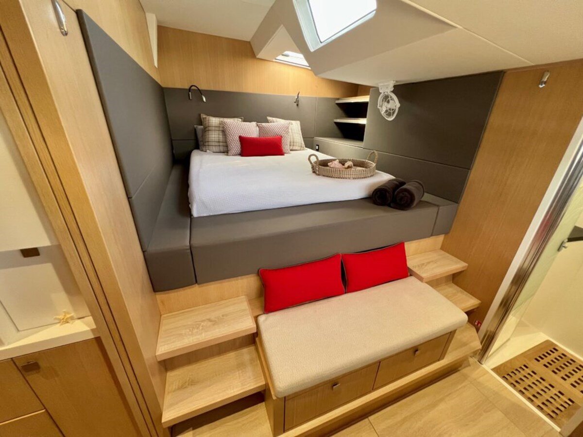 2021-privilege-56-b9ee72