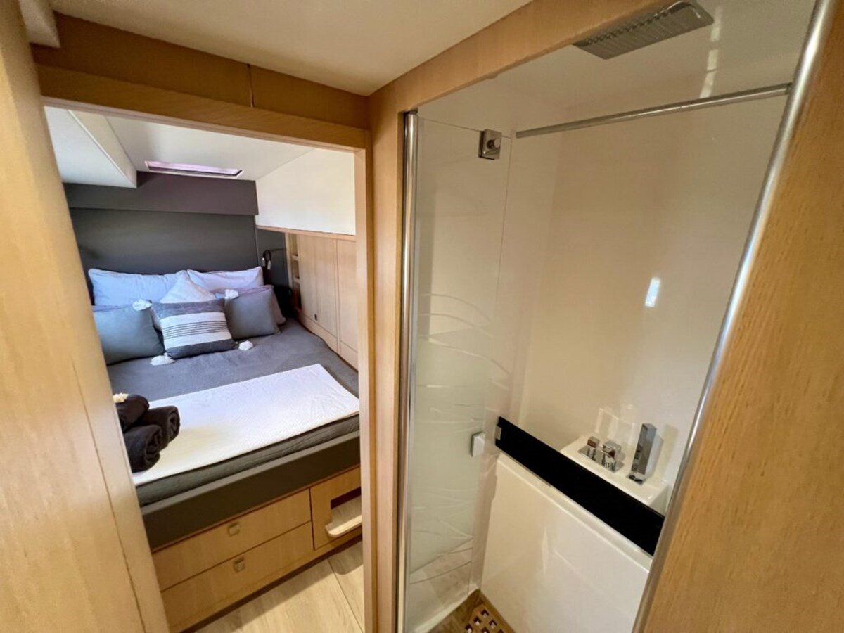 2021-privilege-56-b9ee72