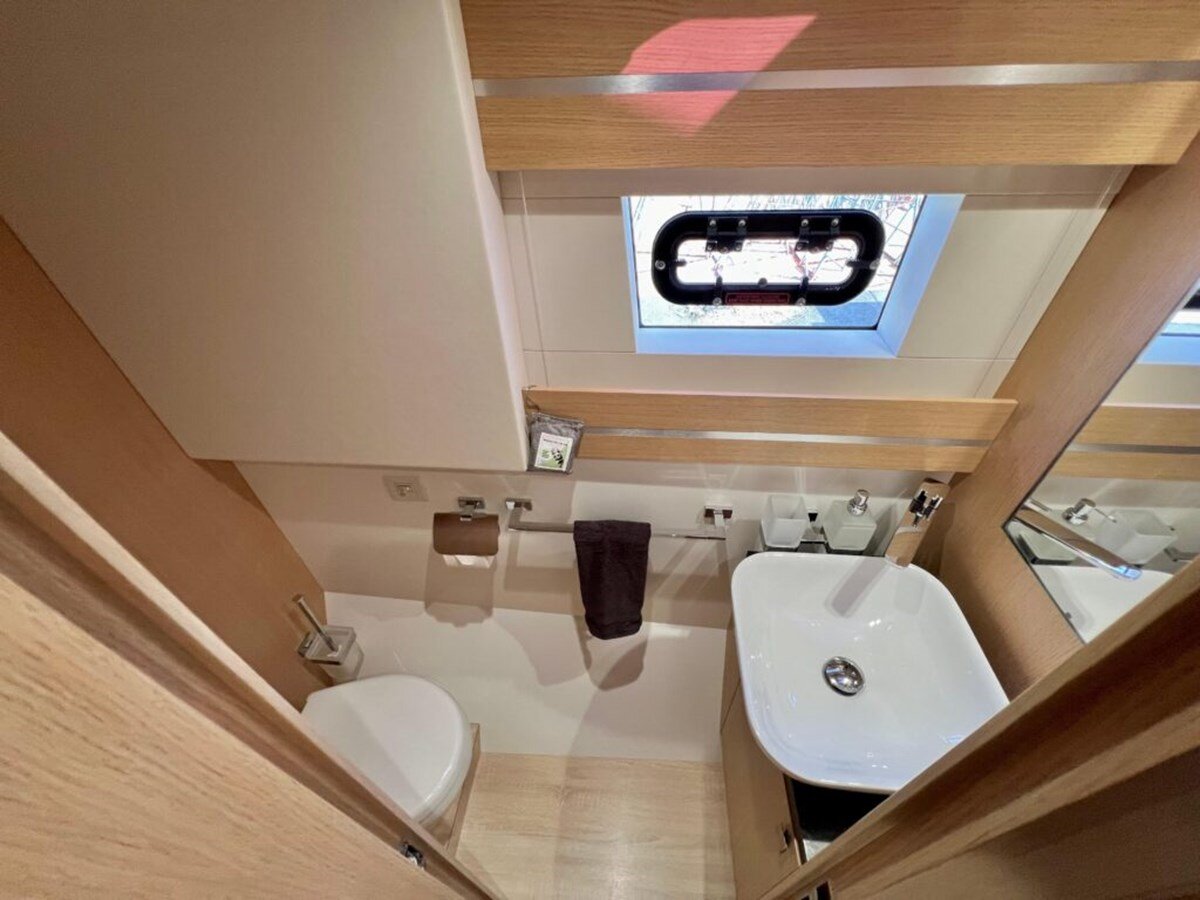 2021-privilege-56-b9ee72