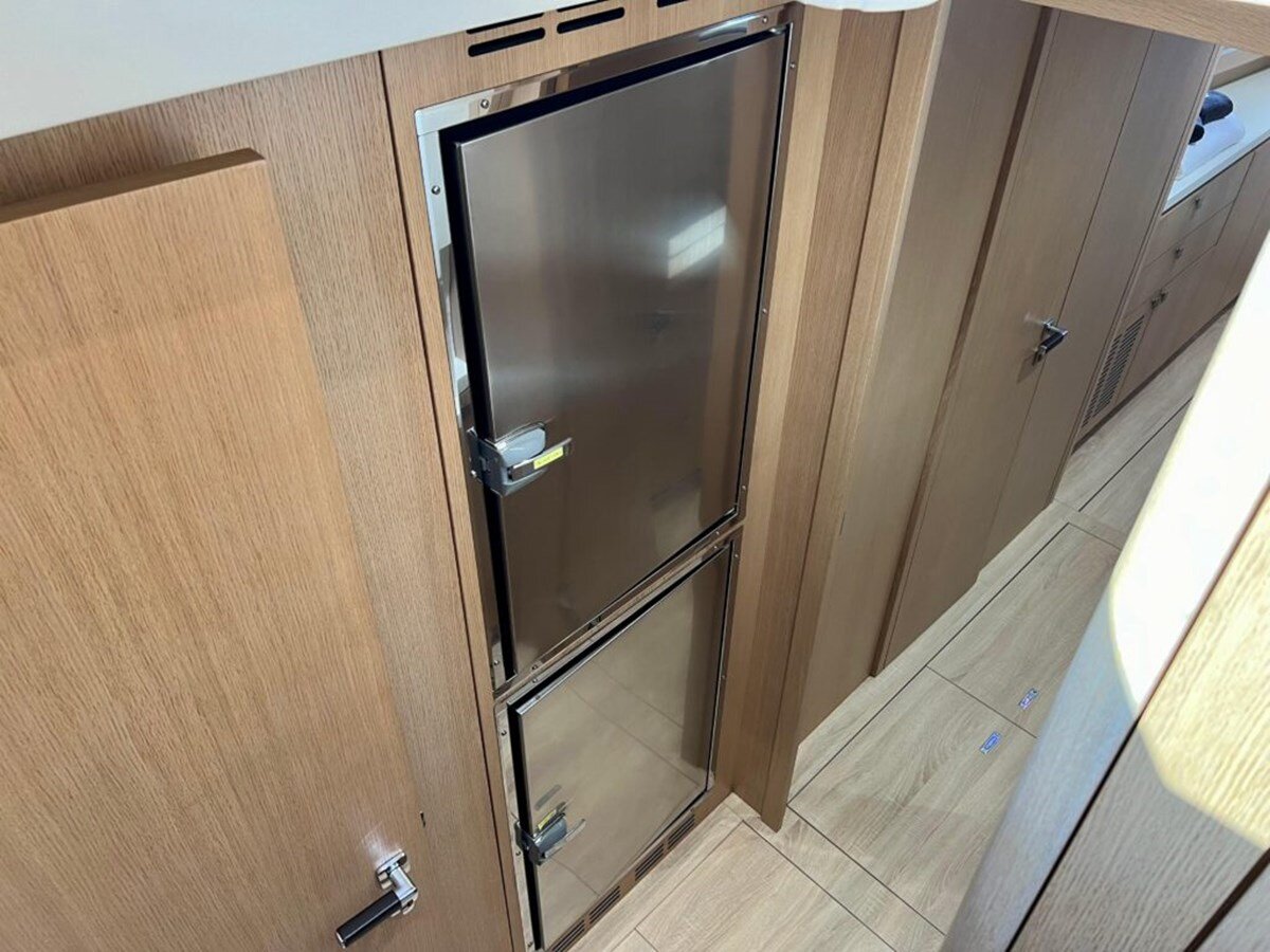 2021-privilege-56-b9ee72