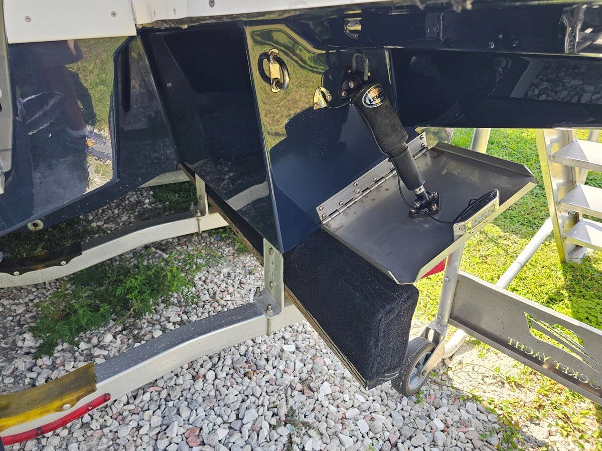 2021-ranger-tugs-25-1-9cf765