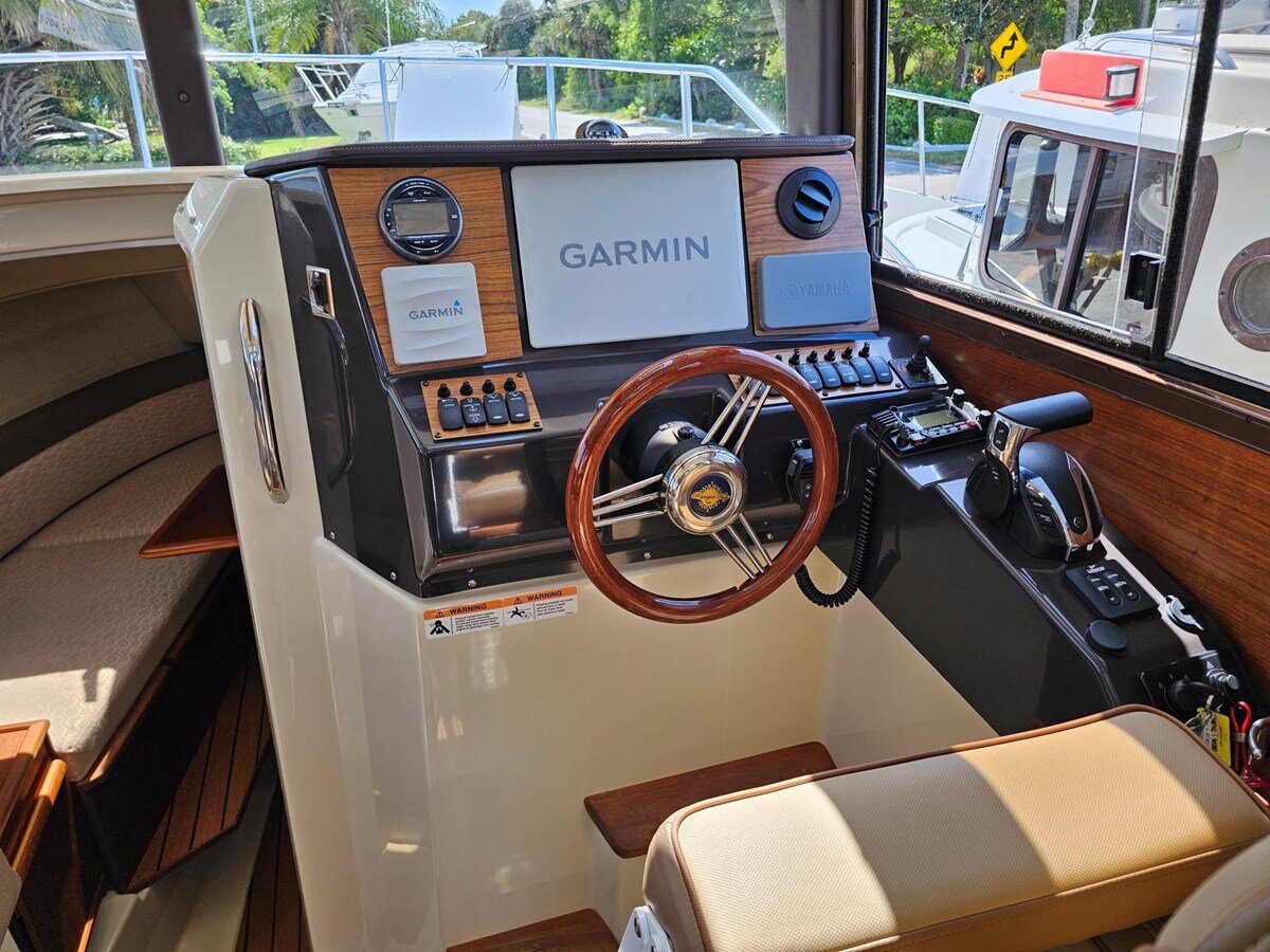 2021-ranger-tugs-25-1-9cf765