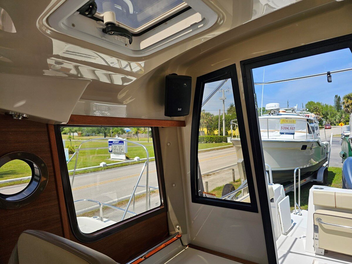 2021-ranger-tugs-25-1-9cf765