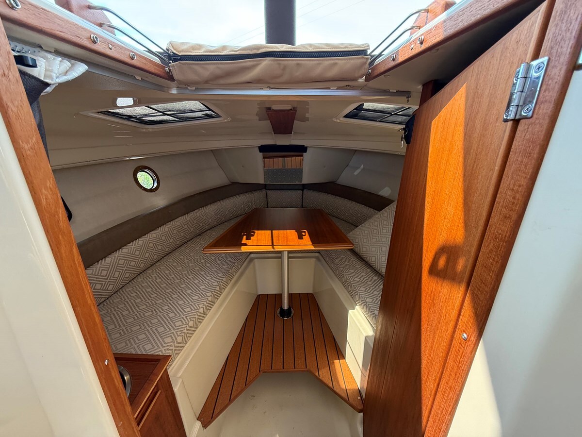 2021-ranger-tugs-28-5-cf91f0