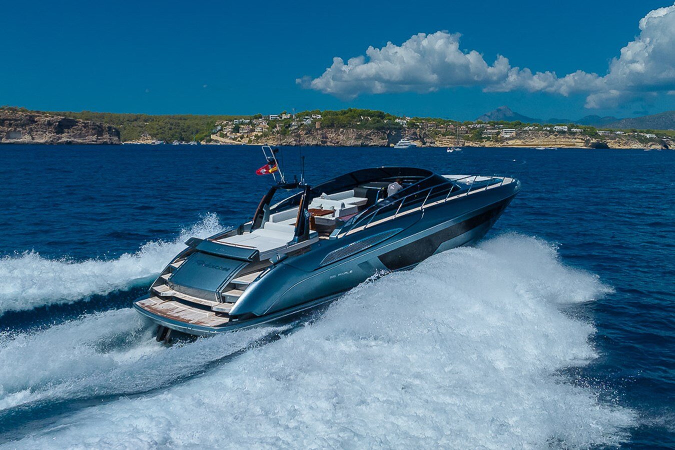 2021-riva-56-8-67b803