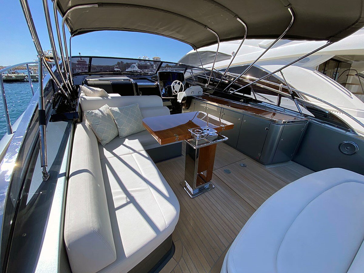 2021-riva-56-8-67b803