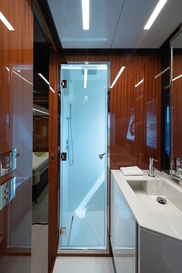 2021-riva-56-8-67b803