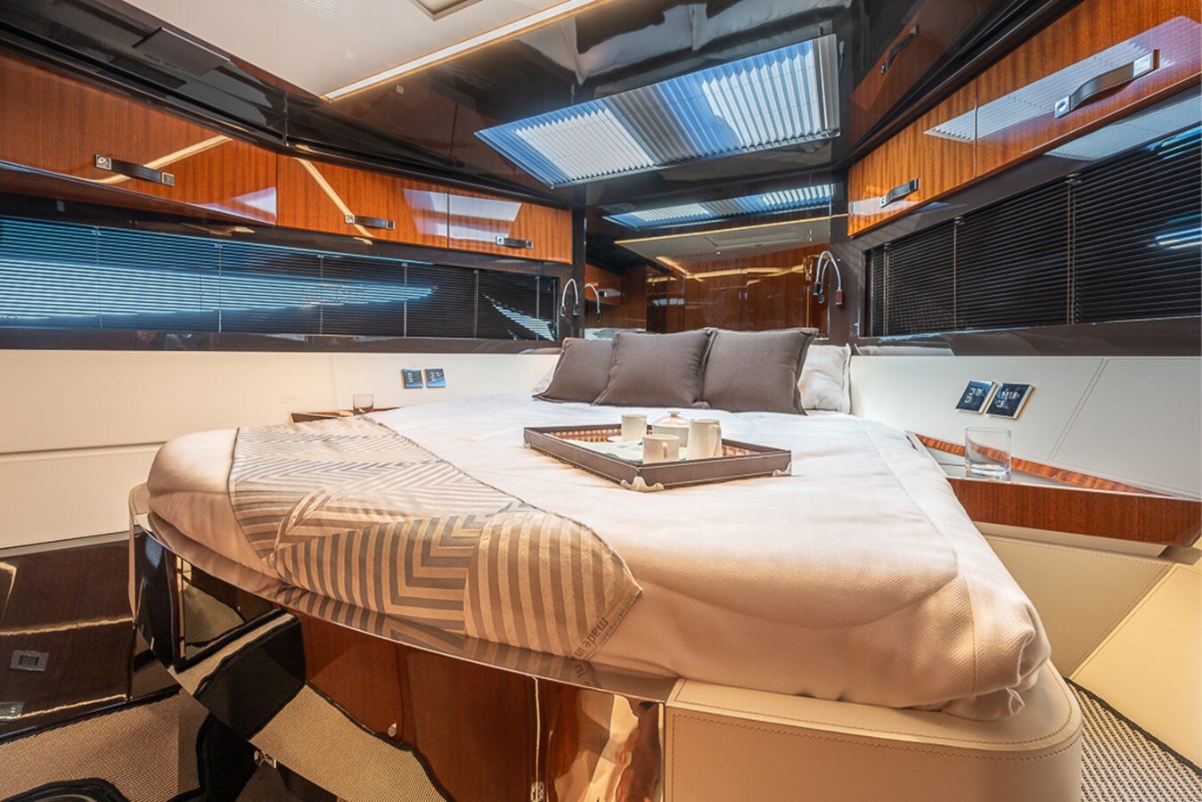 2021-riva-56-8-67b803