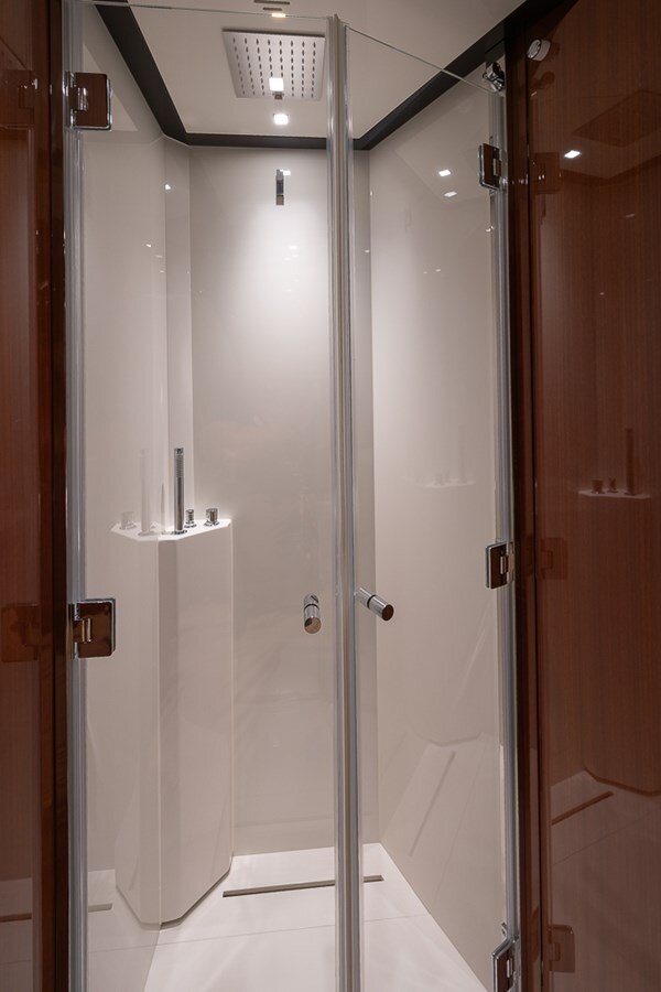 2021-riva-56-8-67b803