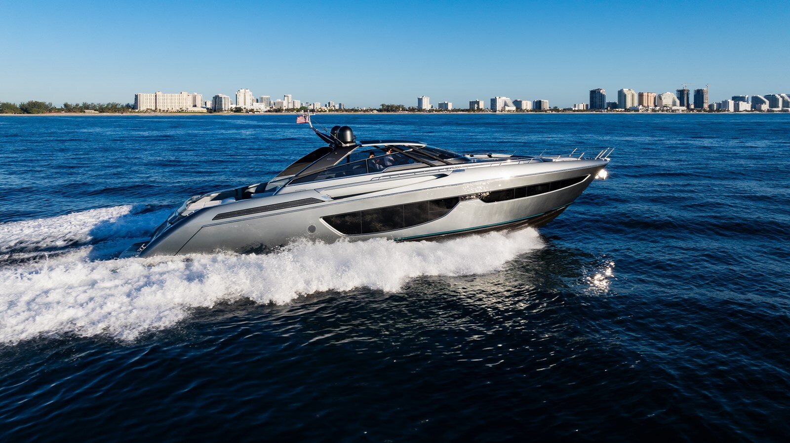 2021-riva-76-3-f4cb6d