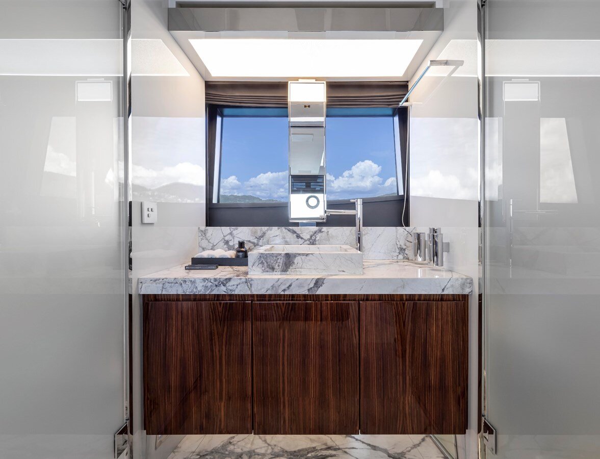 2021-riva-76-4-0cafaa