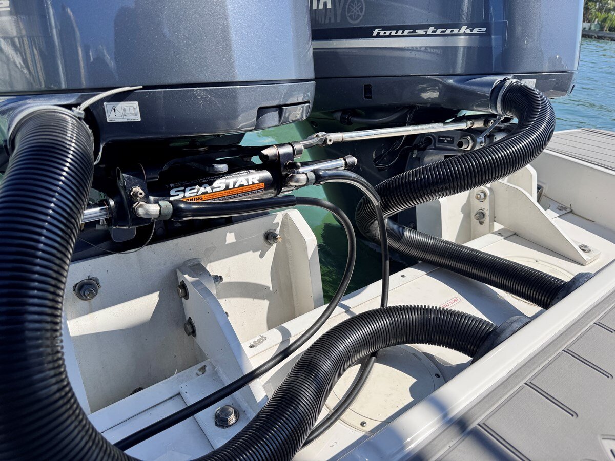 2021-robalo-31-61445b