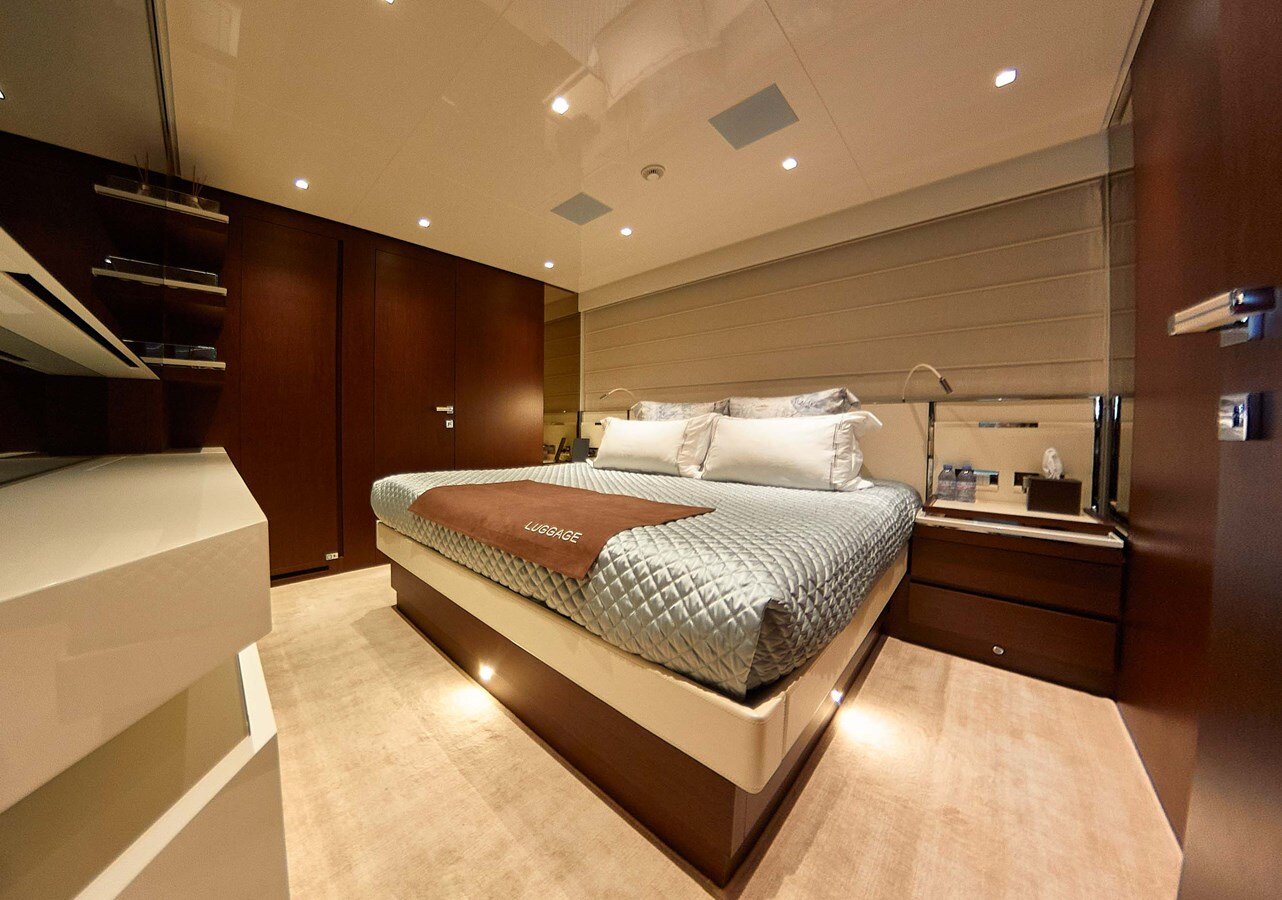 2021-sanlorenzo-102-71da8f