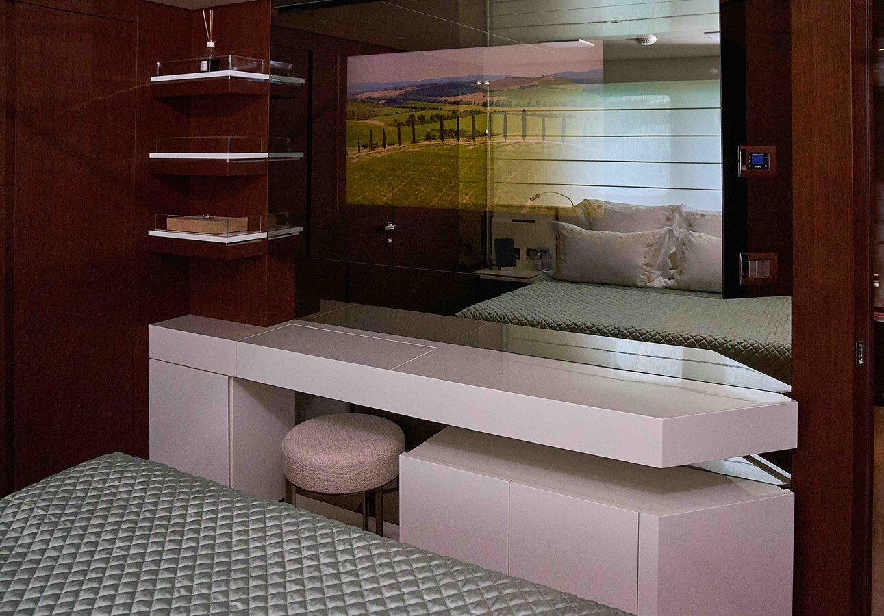 2021-sanlorenzo-102-71da8f