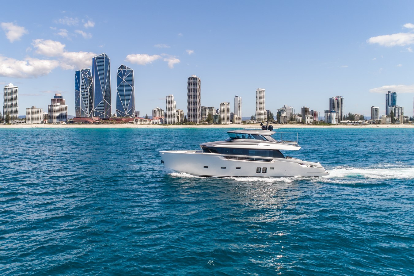 2021-sanlorenzo-84-6-e39f66