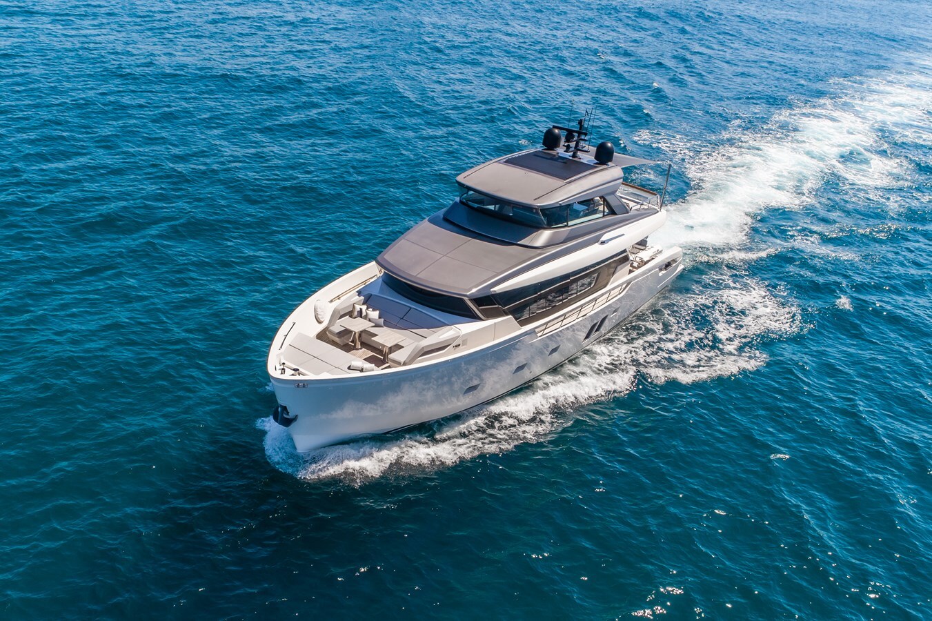 2021-sanlorenzo-84-6-e39f66