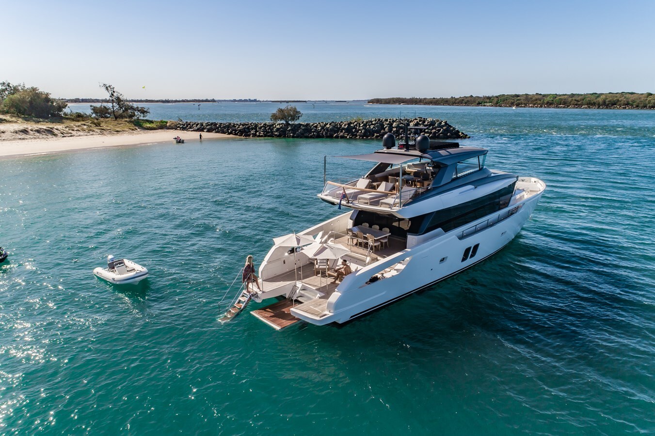 2021-sanlorenzo-84-6-e39f66