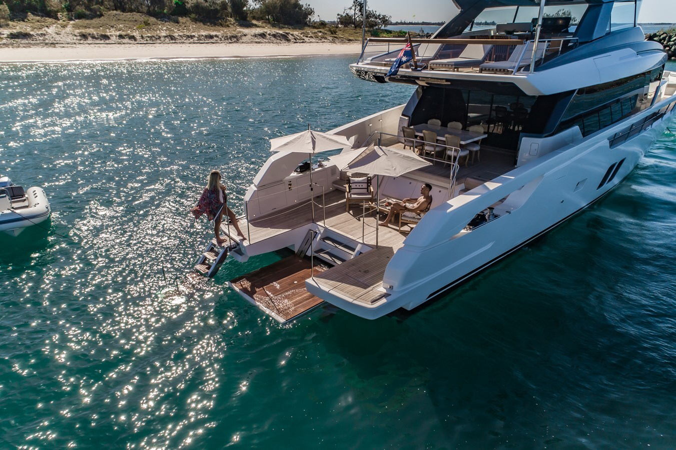 2021-sanlorenzo-84-6-e39f66