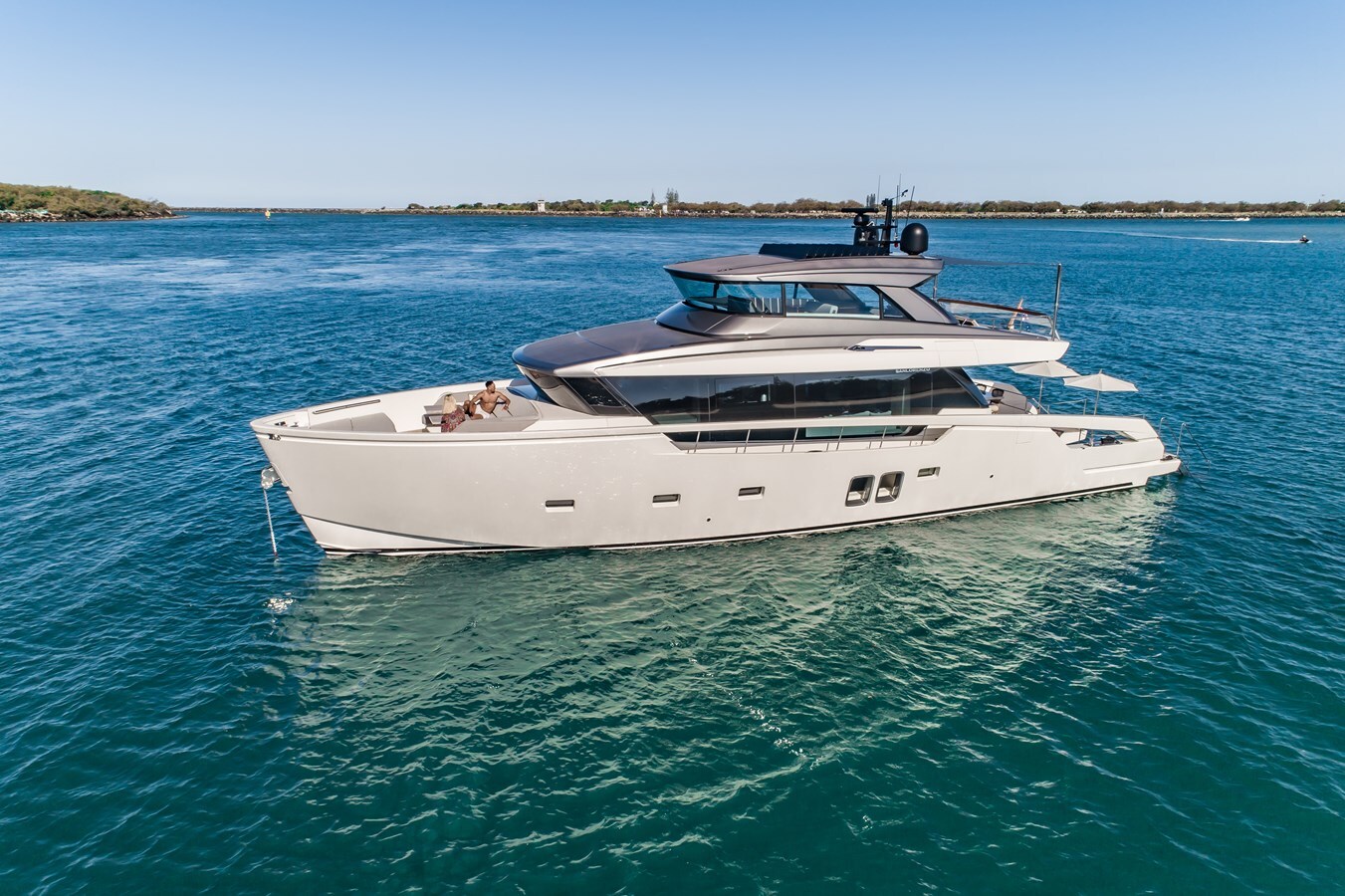 2021-sanlorenzo-84-6-e39f66