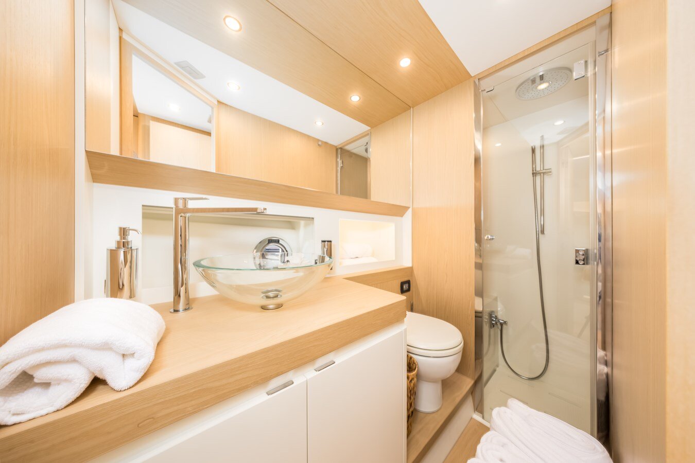 2021-solaris-yachts-48-b106f5