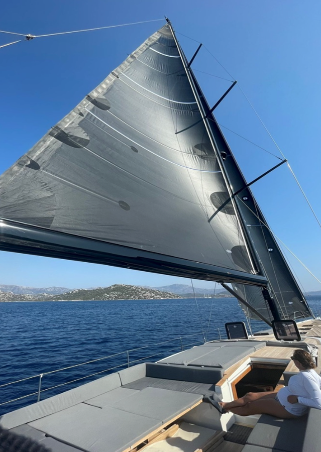 2021-solaris-yachts-63-8-738c13