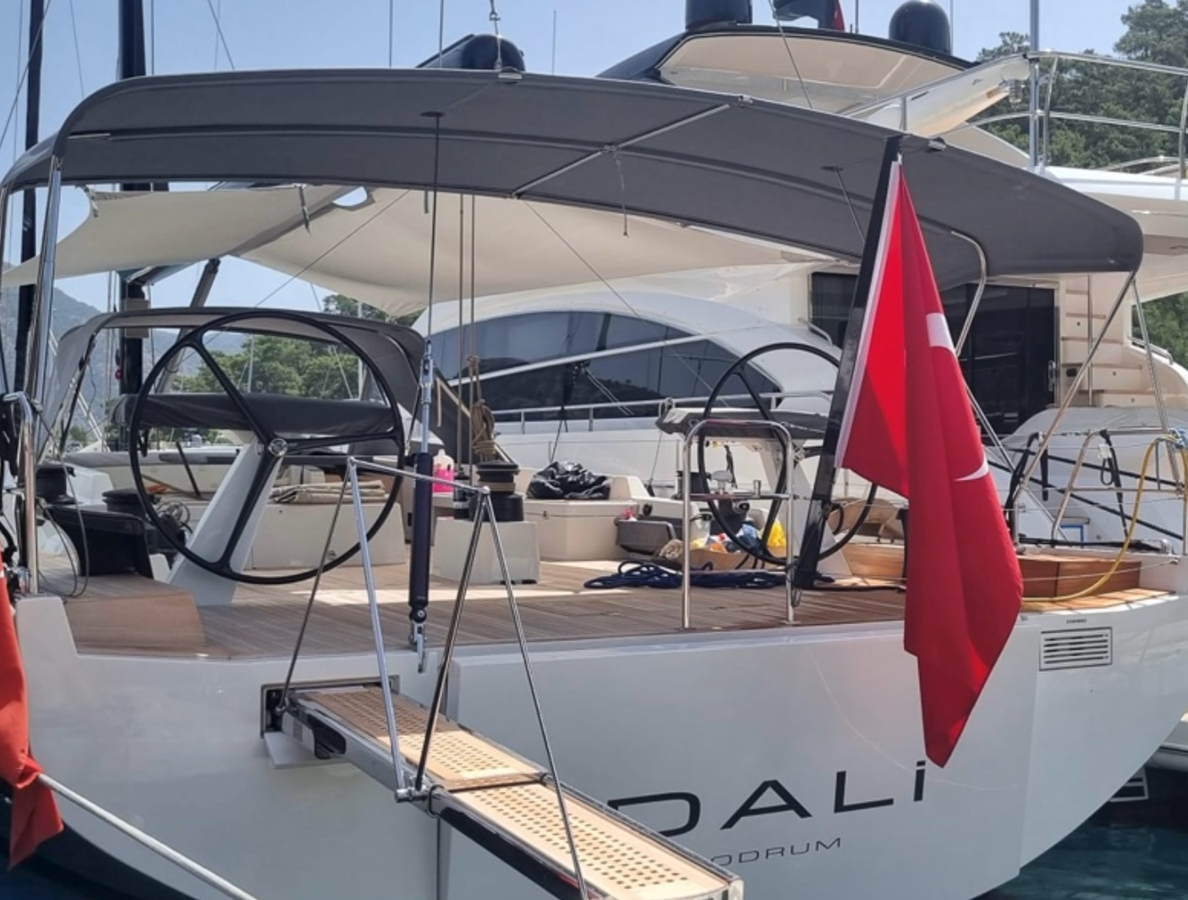 2021-solaris-yachts-63-8-738c13